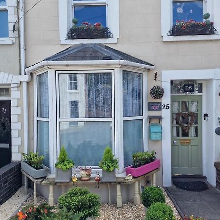 Town Cottage Ground Floor Appartment 브리젠드 외부 사진