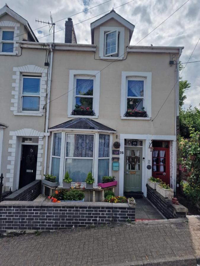 Town Cottage Ground Floor Appartment 브리젠드 외부 사진