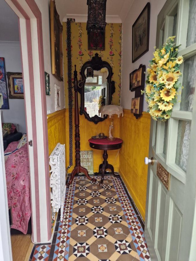 Town Cottage Ground Floor Appartment 브리젠드 외부 사진