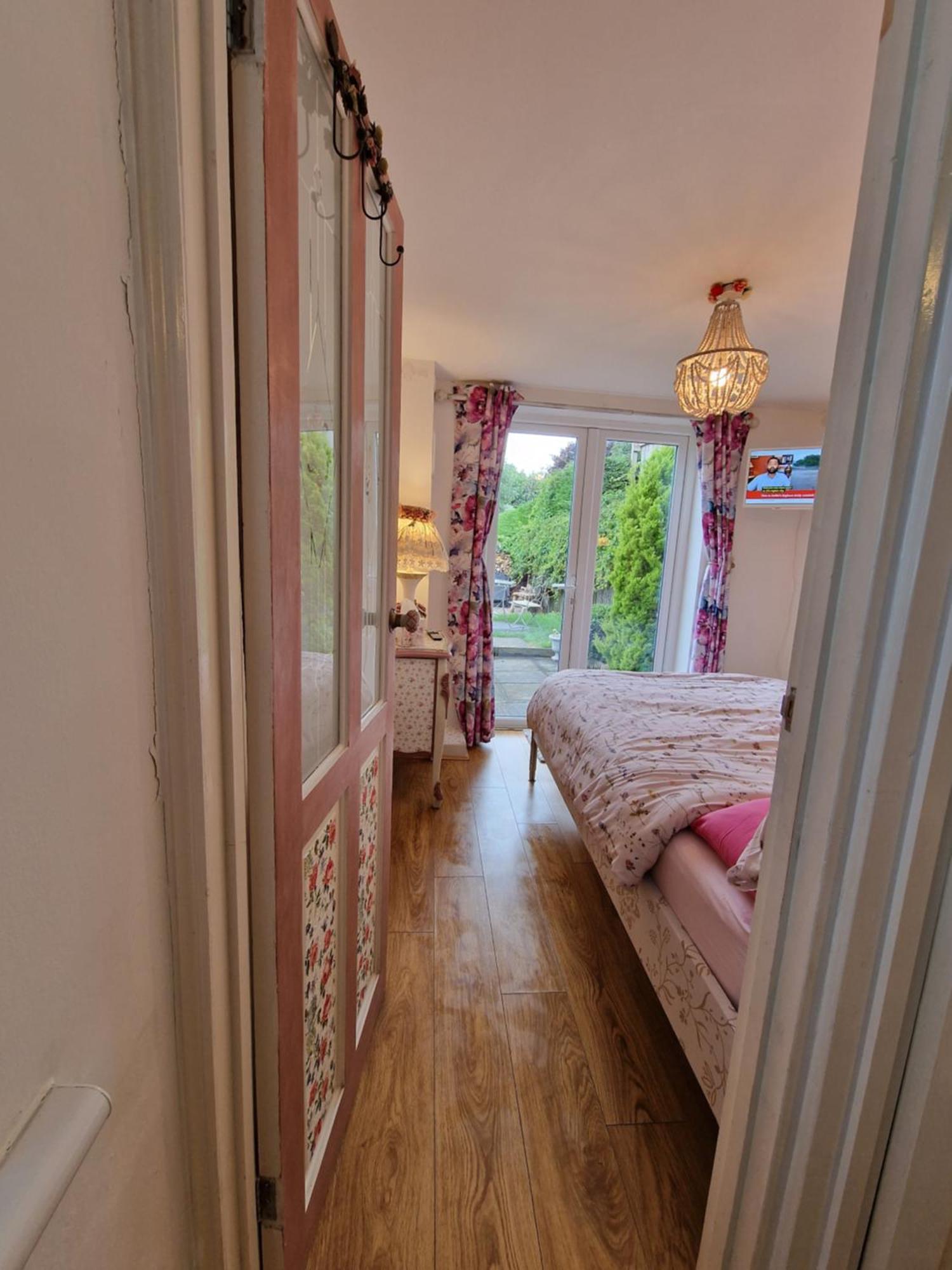 Town Cottage Ground Floor Appartment 브리젠드 외부 사진