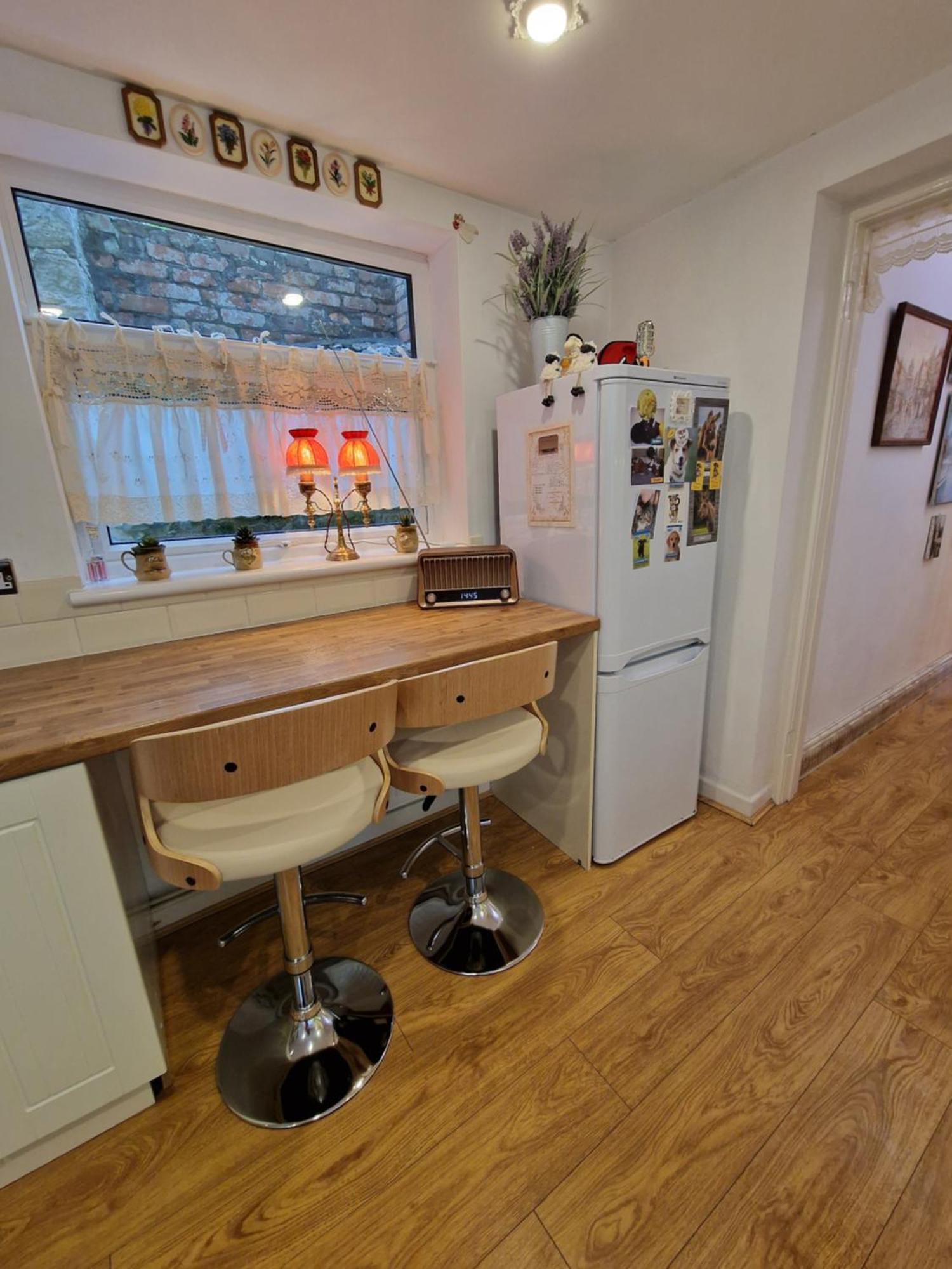 Town Cottage Ground Floor Appartment 브리젠드 외부 사진