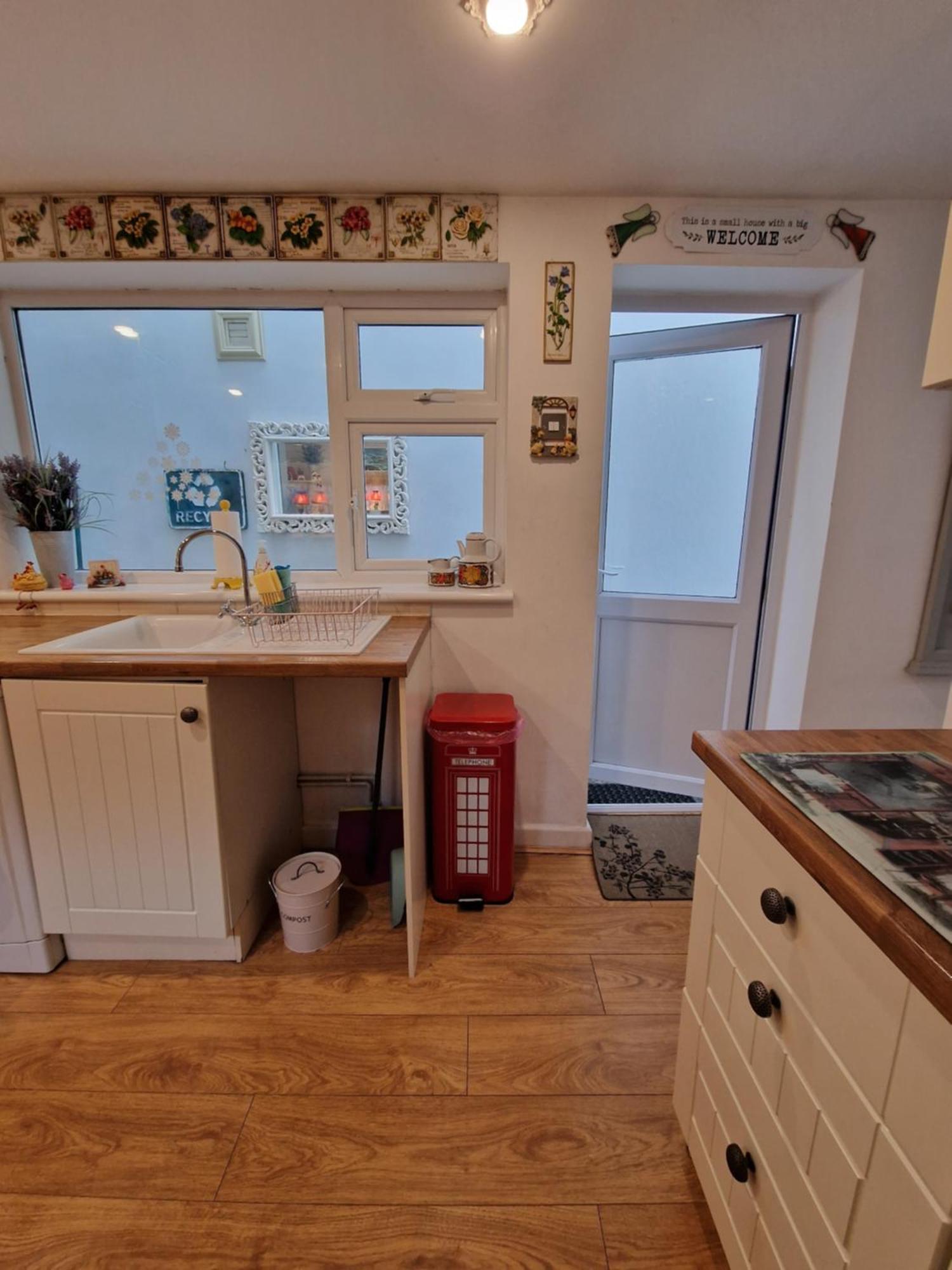 Town Cottage Ground Floor Appartment 브리젠드 외부 사진