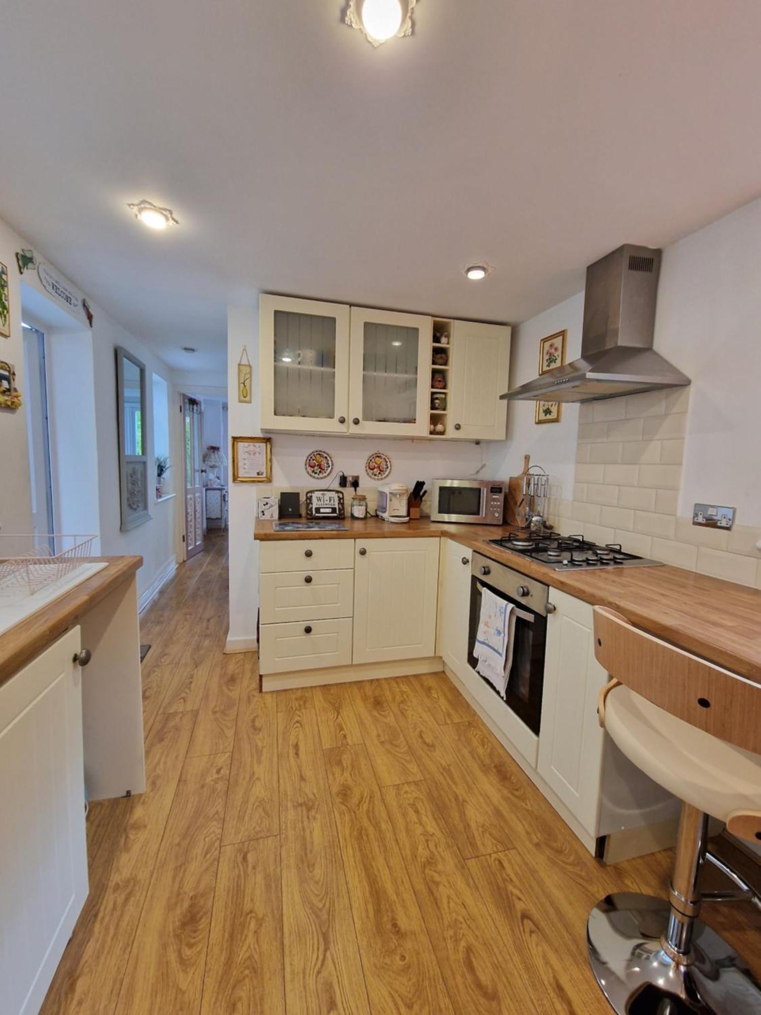 Town Cottage Ground Floor Appartment 브리젠드 외부 사진